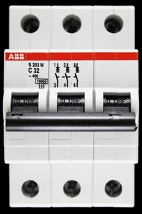 ABB 32 AMP CURVE C 10kA TRIPLE POLE MCB CIRCUIT BREAKER 2CDS273001R0324 S203M - Picture 1 of 6