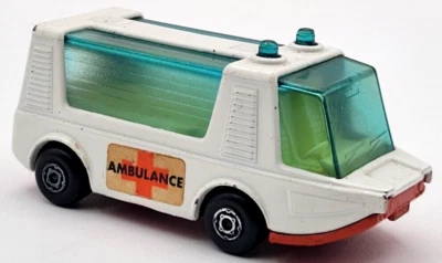VINTAGE MATCHBOX LESNEY SUPERFAST #46 STRETCHA FETCHA AMBULANCE M90 1971 VINTAGE - Image 1 of 4
