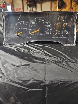 Cuadro de instrumentos velocímetro Chevy Silverado 1500 1995-1998 Foto 1 de 4
