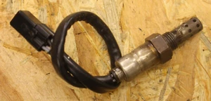 Triumph Street Triple 765 RS S R 660 S 2017 2018 2019 lambda oxygen O2 sensor - Picture 1 of 4