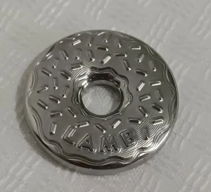 Tyson Lamb Crafted "Double Platinum" Sprinkles Donut Golf Ball Marker - Imagen 1 de 4