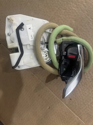 2017 - 2021 MAZDA CX-5 REAR RIGHT PASSENGER SIDE DOOR LOCK LATCH ACTUATOR OEM - Image 1 of 2