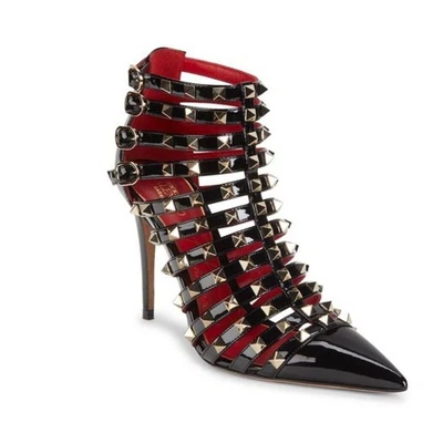 NUEVO CON ETIQUETAS $1550 Valentino Garavani Rockstud Alcove Botín Negro Jaula Tirantes Talla 39/9 Foto 1 de 4