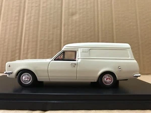 Trax Models TRR181B 1970 HT Panel Van - WHITE - Picture 1 of 7