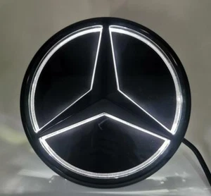 Illuminated LED Light Front Grille Star Emblem Badge For GLC GLE GLS 2016--2019 - Bild 1 von 3