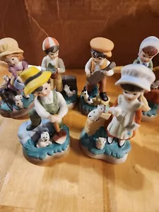 6 Vintage Figuren kleine Mädchen & Jungen mit Haustieren 5 Zoll groß Made in Taiwan - Bild 1 von 7