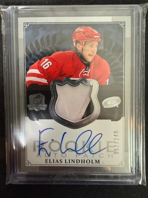 2013-14 Upper Deck The Cup - Rookie Auto Patch Elias Lindholm #178 /249  - Image 1 of 4