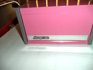 Snap-on Miniature Top Chest Mini Toolbox Micro Tool Box Pink NEW - Picture 1 of 9