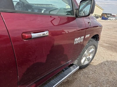 Puerta delantera de pasajero estilo clásico eléctrica para camioneta Dodge 1500 09-24 3578110 Foto 1 de 4