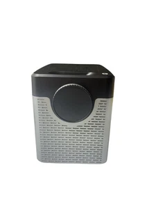 GPX  PJ504VPS Mini Projector Wireless Bluetooth - Picture 1 of 3