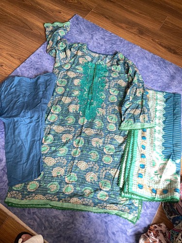 VETEMENTS abbigliamento donna asiatico