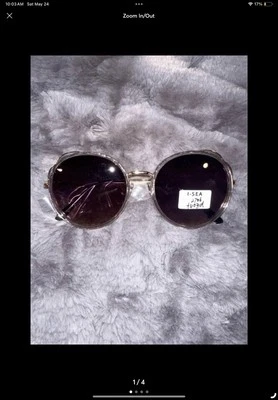 Lentes moradas herrajes dorados forma redonda de gran tamaño Foto 1 de 4