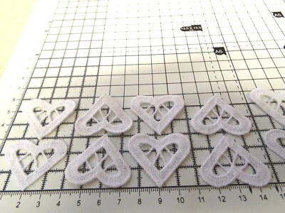 8 piezas - PLANCHA - Blanco, Encaje Guipur, Apliques, Boda-Motivos Corazón - 3cm x 4cm Foto 1 de 3