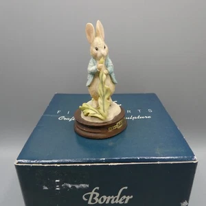 Border Fine Arts CBP12 Peter Rabbit isst Salat Beatrix Potter Figur verpackt - Bild 1 von 10