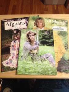 Set of 3 Pattern Books, 2 crochet and 1 knitting - Picture 1 of 4