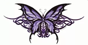 LILA SCHMETTERLING Tattoo-Stil TRIBAL HÜBSCH Vinyl Aufkleber Aufkleber - Bild 1 von 1
