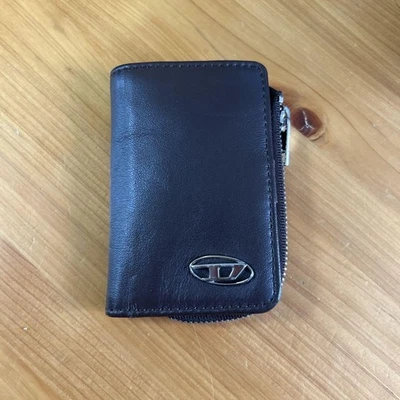 Diesel Hombres Cuero Marrón Estuche para Llaveros con Cremallera Logo D Lujo Compacto ITA Foto 1 de 3