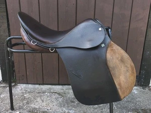 18" Stubben Siegfried GP / Jumping Saddle - Width 28 *Free Postage* - Picture 1 of 22