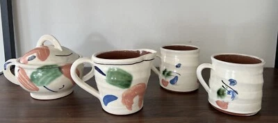 Lote JOHN FRANTZ Estudio Arte Cerámica Roja Tarro de Azúcar Crema 2 Tazas Firmadas Abstractas Foto 1 de 4