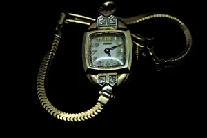 Reloj vintage con cierre Z diamantes bóren de oro 14K para dama - Imagen 1 de 10
