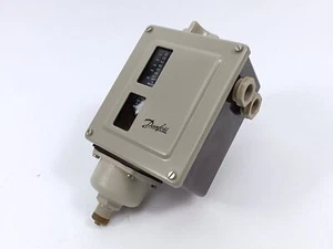 Danfoss 17-5291 RT 110 Pressure Switch - Picture 1 of 8