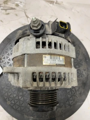 14-19 CHEVY SILVERADO 1500 Alternator 63052 MILES 150 AMP 22747896 23477089 - Image 1 of 4