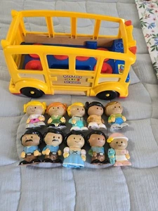 Playtown Wood & Plastic Miniature Toy Figures And Bus - Picture 1 of 4