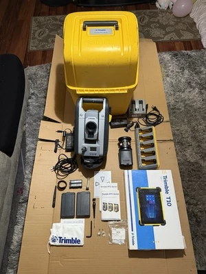 Trimble RTS573 3” DR+ Kit Estación Total Robótica con Tableta T10 y Prisma Foto 1 de 4
