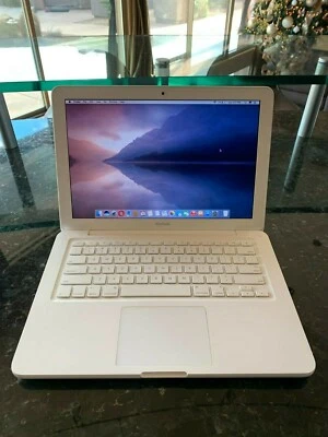"Apple MacBook 13.3" FOR PARTS - Image 1 of 4