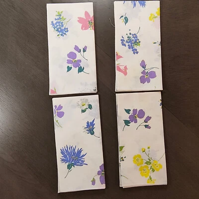 Antigo conjunto de 4 guardanapos de pano feitos à mão flores flutuantes algodão 17,5x17 Cottagecore - Imagem 1 de 4