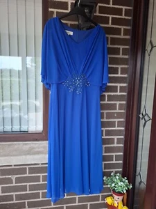LIZABELLA Size 10 Dress Mother of the Bride. - Picture 1 of 9