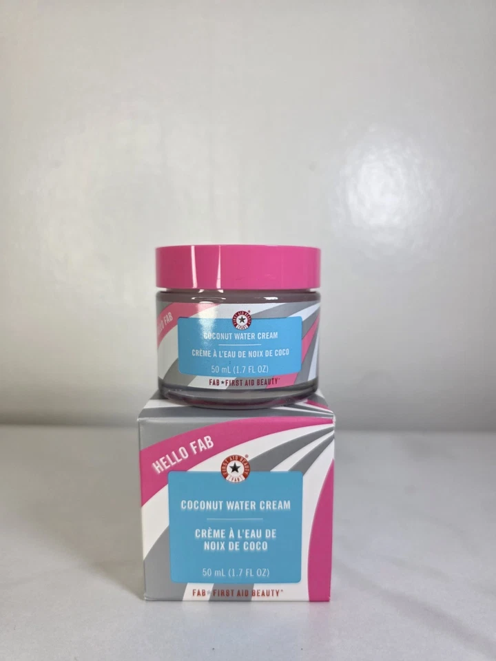 NUEVO First Aid Beauty Hello FAB Crema de Agua de Coco 1.7 fl oz Nuevo en Caja Hidratación Facial Foto 1 de 2