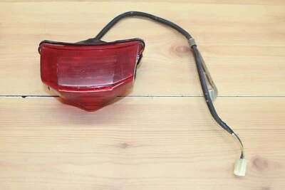 Luz trasera Yamaha FZ6 FZ600 FZ 600 2004-2009 OEM 5VX-84710-10-00 Foto 1 de 4