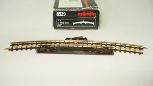 MÄRKLIN VÍAS DE CONTACTO CURVADO PISTA 30º RAD 195 MM REF 8529 - Imagen 1 de 1