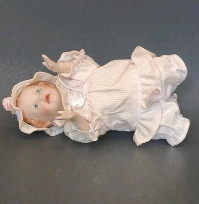 Ashton Drake Picture Perfect Babies “Emily” 6” Porcelain Mini Doll Bonnet PJs - Изображение 1 из 4