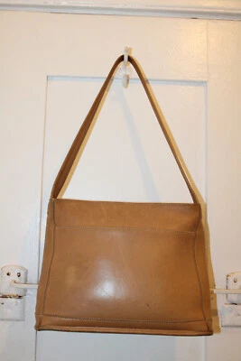 COACH Shoulder Bag Glove Tan Leather Costa Rica Camel Tan Vintage #9310 - Image 1 of 4