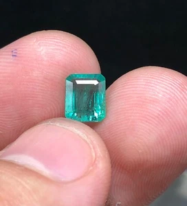 2.05 Ct 100% Natural Zambin Emerald Bluish Green Color Emerald Cut Gemstone - Picture 1 of 3