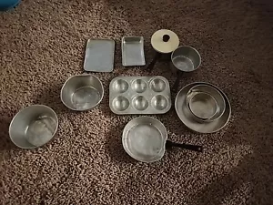 Utensilios de cocina vintage de 12 piezas surtidos de lata para niños - Imagen 1 de 8