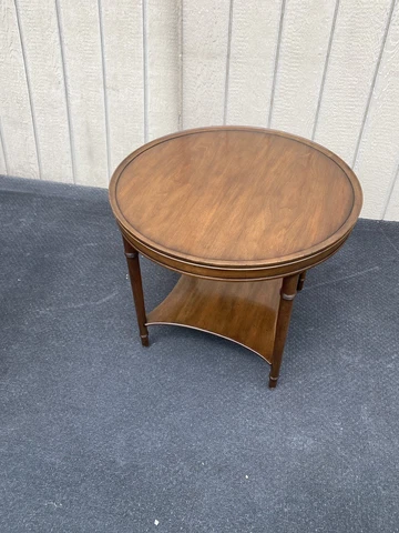 64570   Kittinger Buffalo Round Side Table Cover
