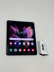 Samsung Galaxy Z Fold3 5G (SM-F926W) - 256GB Unlocked Phantom Black - Good - Photo 1 sur 9