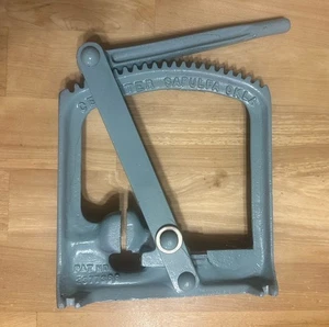 Vintage Cast Iron C E Potter Adjustable Nutcracker Sapulpa OK - Picture 1 of 6