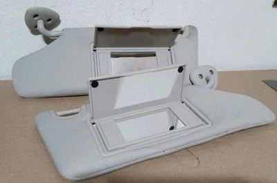 06-11 Chevy HHR Sunvisors w/ Mirrors GRAY  - Image 1 of 4