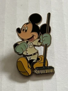 Spilla Disney Trading Topolino Custodiale #85116 Cast Esclusivo 2011 - Foto 1 di 6