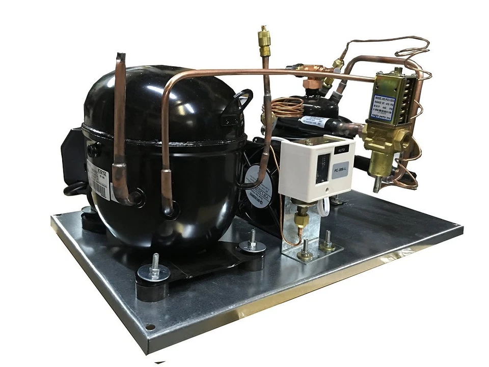 Unidad de condensación refrigerada por agua QT AJA7461YXA 3/4 HP, R134a, alta temperatura 115V/1PH Foto 1 de 1