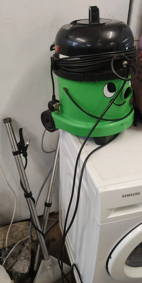 Aspirapolvere Numatic George Henry Hoover Wet and Dry leggi descrizione - Immagine 1 di 1