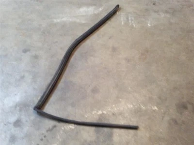 Sello de techo de puerta derecha cabina regular | Se adapta a Ford F250 F350 F450 F550 1999-2007 Foto 1 de 4