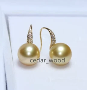 Stunning  AAA+ 10mm gold South Sea Round Shell Pearl Earrings Hook earrings 18k - Picture 1 of 6