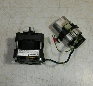 Motor de reacción Oriental Motor Co. 0916-534 7,5 W 115 V 1500/1800 rpm con condensador - Imagen 1 de 2