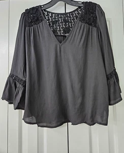 Aqua BLACK Women's Crochet Inset Bell Sleeve Top, US Small NWT $88 (bn18) - Picture 1 of 9
