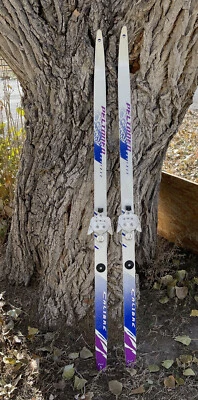 "Esquís de fondo juveniles Peltonen calibre 140 cm sin cera fijaciones NNN sin cera 54""" Foto 1 de 4